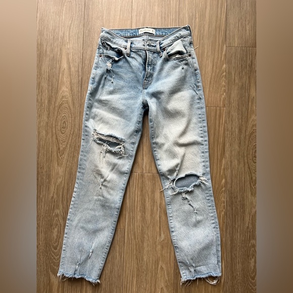 Abercrombie & Fitch The Boyfriend Mid Rise Size 00 | 24 Distressed Denim Jeans - Picture 1 of 4